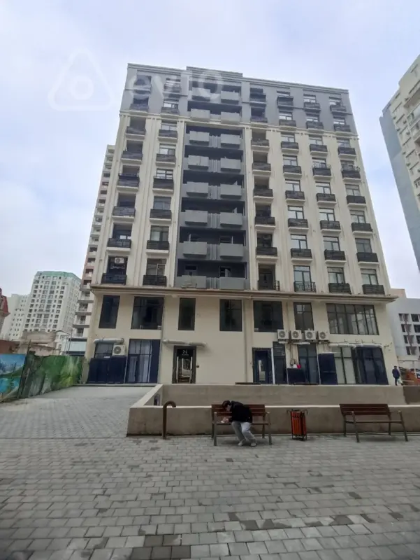 Satılır 2 otaqlı yeni tikili 92 m²