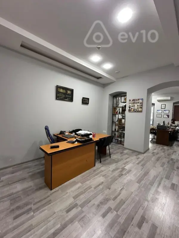 Kirayə verilir 2 otaqlı ofis 45 m²