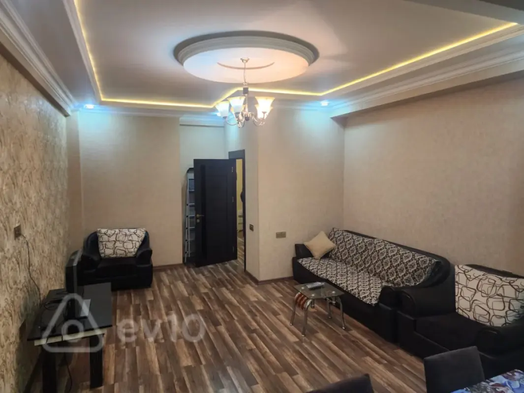 Kirayə verilir 2 otaqlı yeni tikili 80 m²