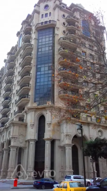 Satılır 4 otaqlı yeni tikili 237 m²