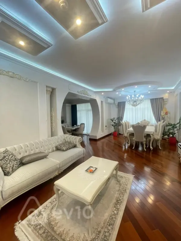Satılır 4 otaqlı yeni tikili 172 m²