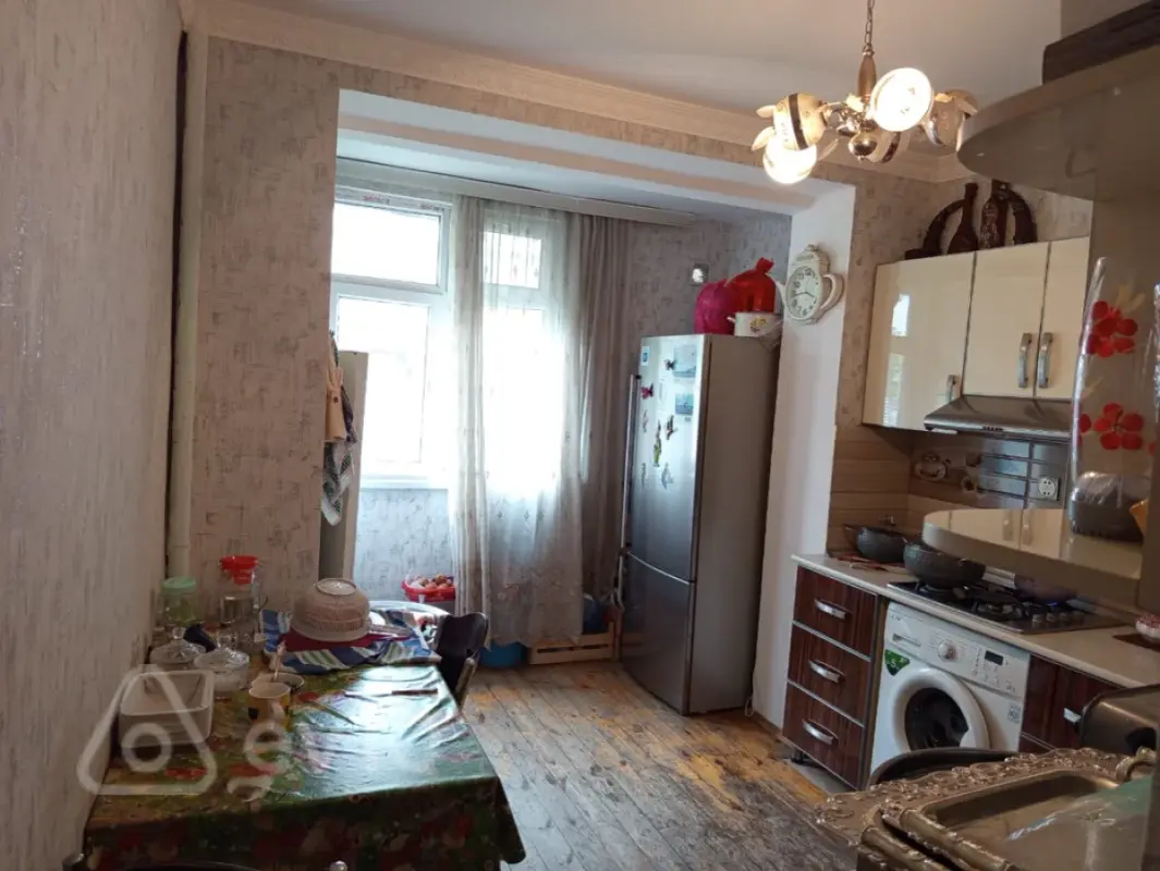 Satılır 2 otaqlı köhnə tikili 60 m²