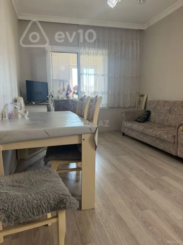 Kirayə verilir 2 otaqlı yeni tikili 50 m²