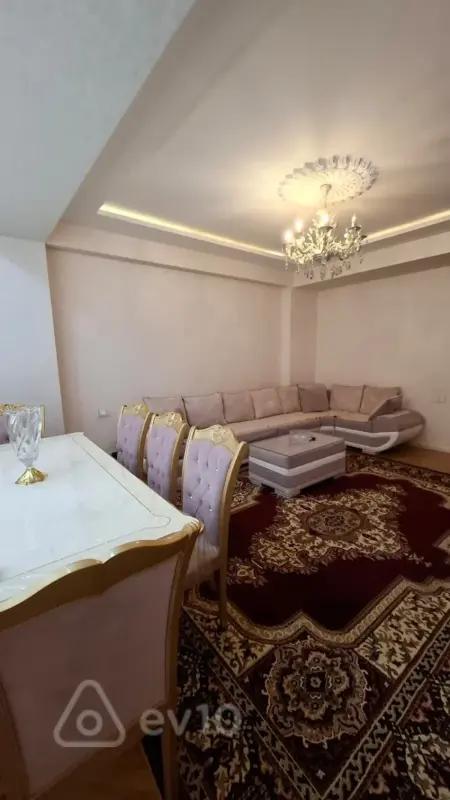 Kirayə verilir 2 otaqlı yeni tikili 110 m²