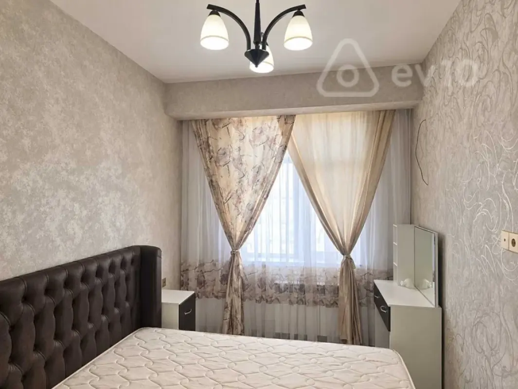 Kirayə verilir 3 otaqlı yeni tikili 65 m²