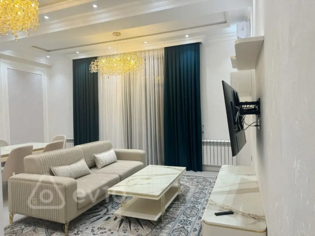 Kirayə verilir 3 otaqlı yeni tikili 130 m²