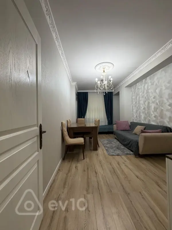 Satılır 2 otaqlı yeni tikili 70 m²