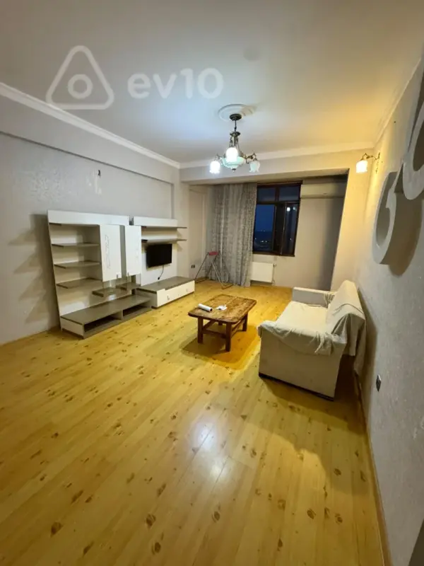 Kirayə verilir 3 otaqlı yeni tikili 115 m²