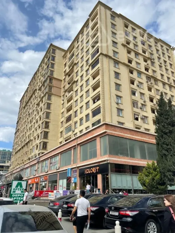 Satılır 2 otaqlı yeni tikili 70 m²