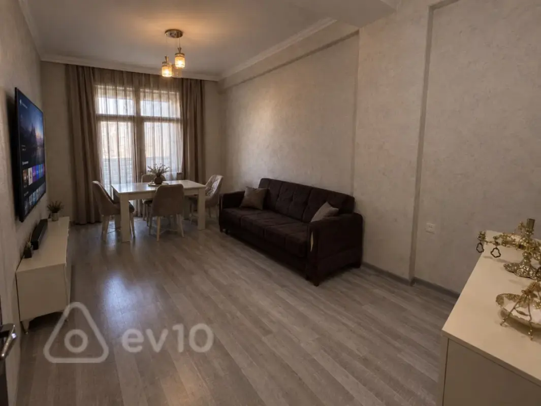 Kirayə verilir 2 otaqlı yeni tikili 90 m²