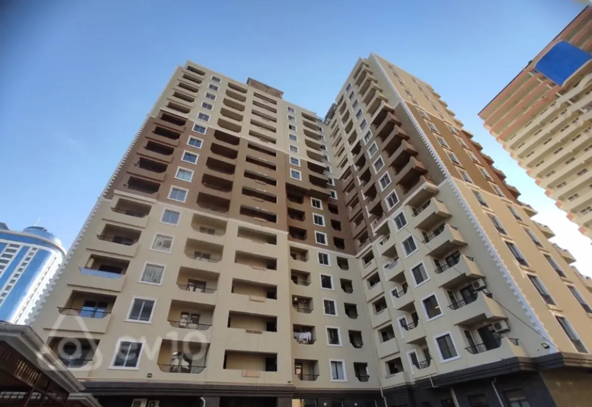 Satılır 2 otaqlı yeni tikili 76 m²