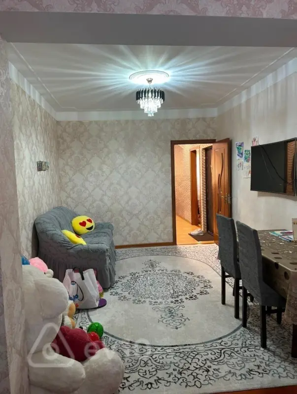 Kirayə verilir 2 otaqlı köhnə tikili 65 m²