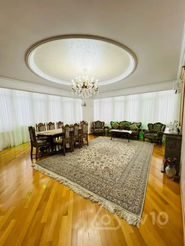 Satılır 4 otaqlı yeni tikili 165 m²