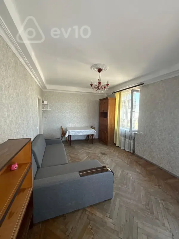 Kirayə verilir 1 otaqlı köhnə tikili 45 m²