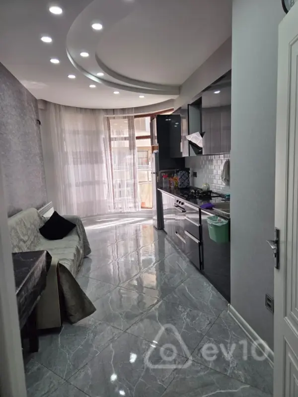 Satılır 3 otaqlı yeni tikili 155 m²