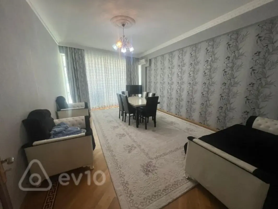 Kirayə verilir 2 otaqlı yeni tikili 105 m²