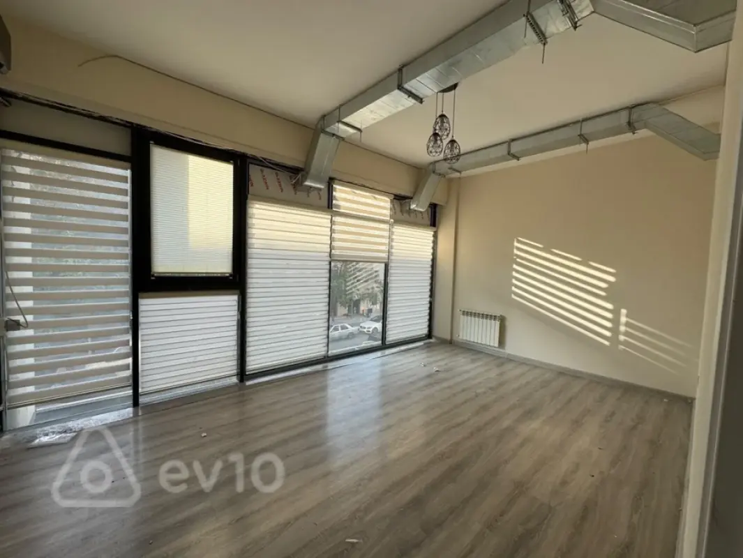 Kirayə verilir mənzil 156 m²
