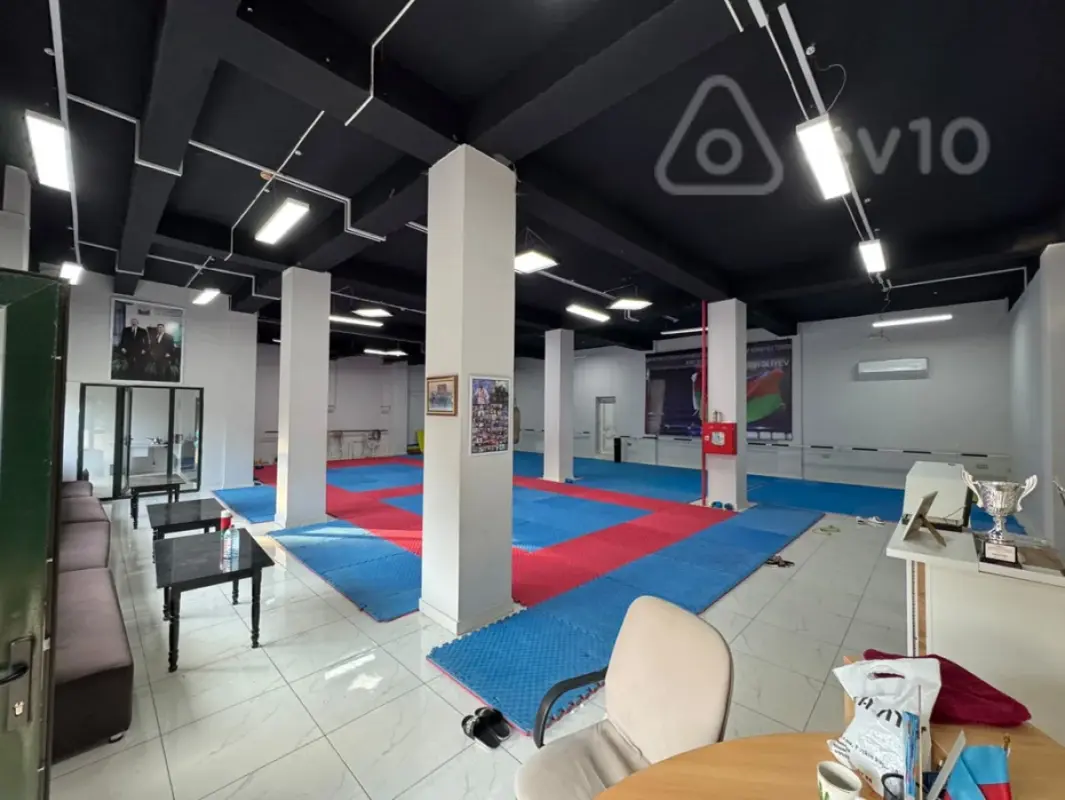 Kirayə verilir mənzil 270 m²