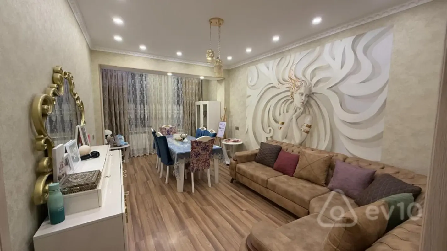 Kirayə verilir 2 otaqlı yeni tikili 80 m²