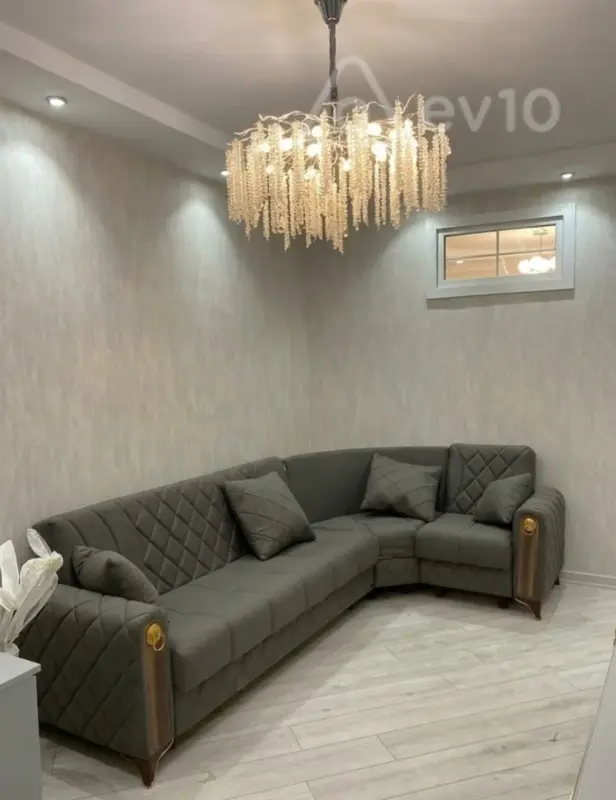 Kirayə verilir 4 otaqlı yeni tikili 100 m²