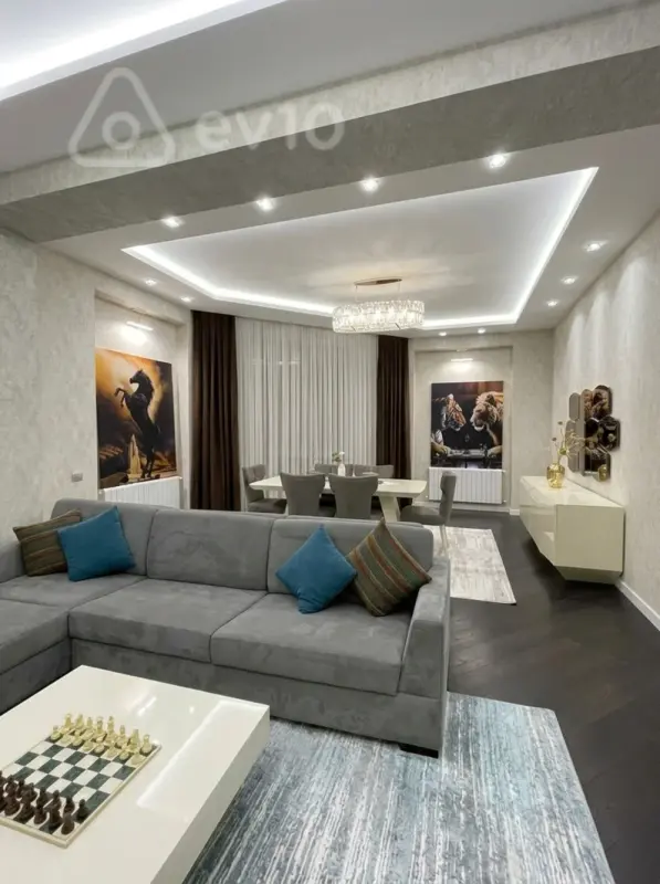 Kirayə verilir 3 otaqlı yeni tikili 150 m²