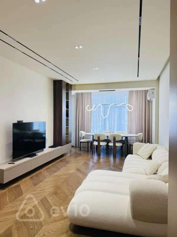 Satılır 3 otaqlı yeni tikili 125 m²