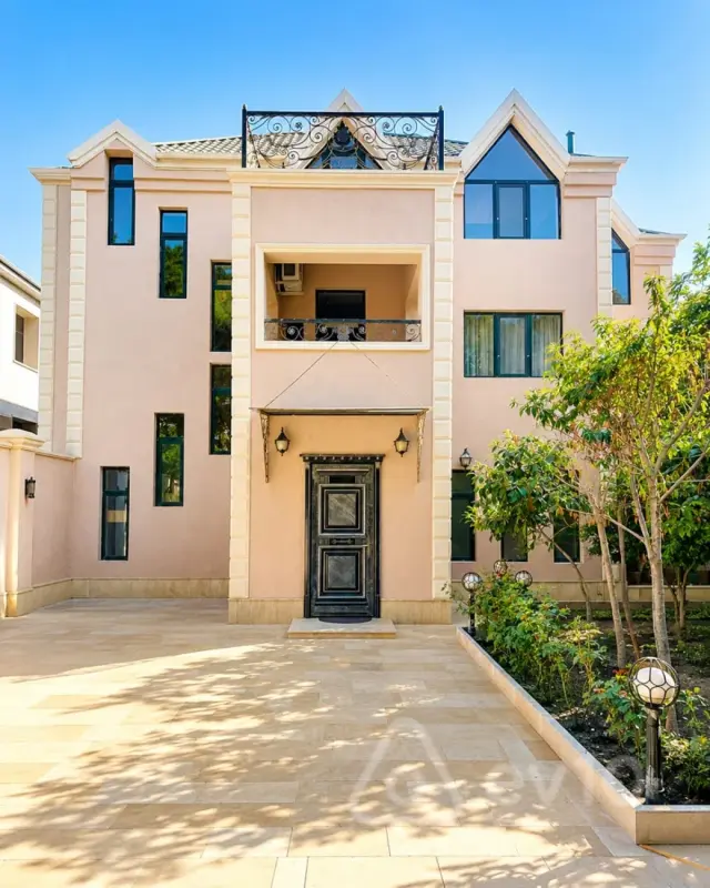 Kirayə verilir mənzil 500 m²