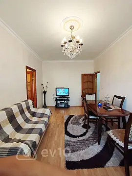 Satılır 4 otaqlı köhnə tikili 105 m² — Bakı, Yasamal 4 otaq 105.00 m²