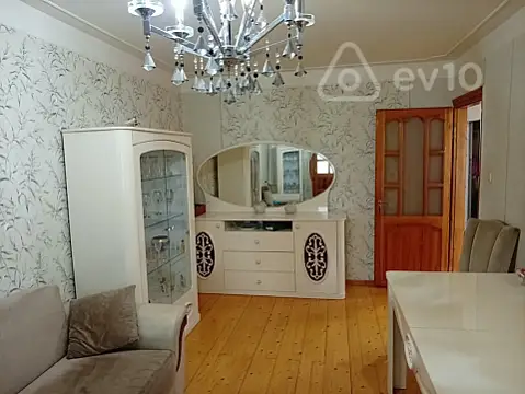 Satılır 3 otaqlı köhnə tikili 68 m² — Bakı, Nizami 3 otaq 68.00 m²