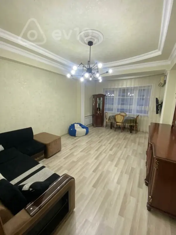 Satılır 2 otaqlı yeni tikili 102 m²