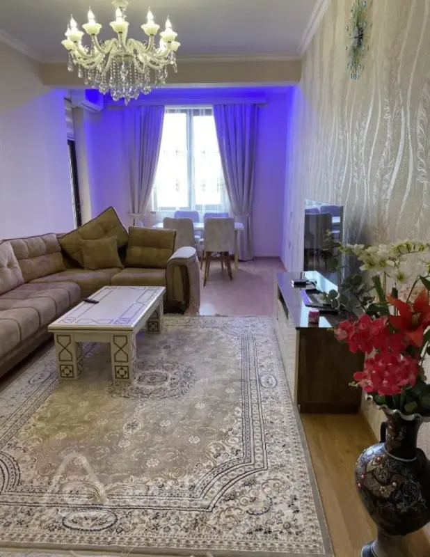 Kirayə verilir 2 otaqlı yeni tikili 100 m²