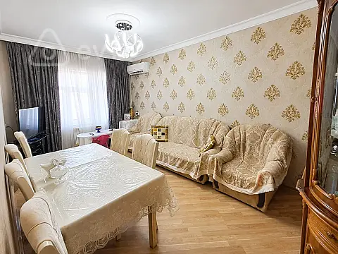 Satılır 3 otaqlı köhnə tikili 75 m² — Bakı, Nizami 3 otaq 75.00 m²