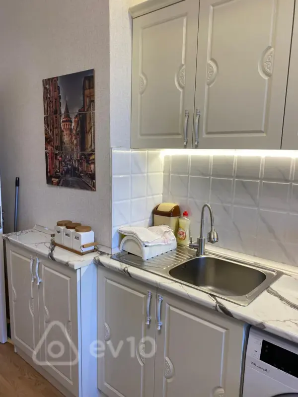 Kirayə verilir 2 otaqlı yeni tikili 100 m²