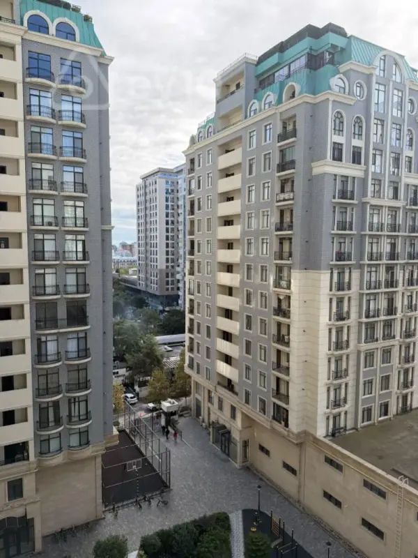 Kirayə verilir 3 otaqlı yeni tikili 110 m²