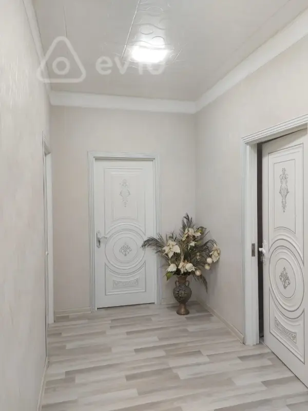 Satılır 3 otaqlı yeni tikili 150 m²