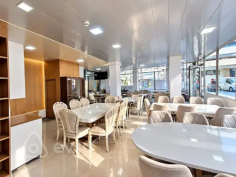 Kirayə verilir mənzil 380 m² — Bakı, Nizami 380.00 m²