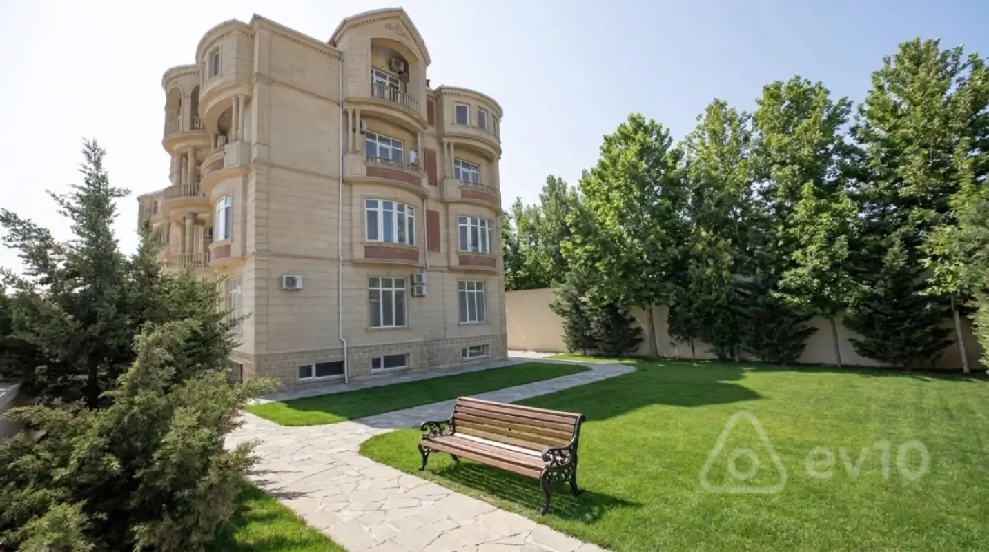 Kirayə verilir 3 otaqlı yeni tikili 110.4 m²