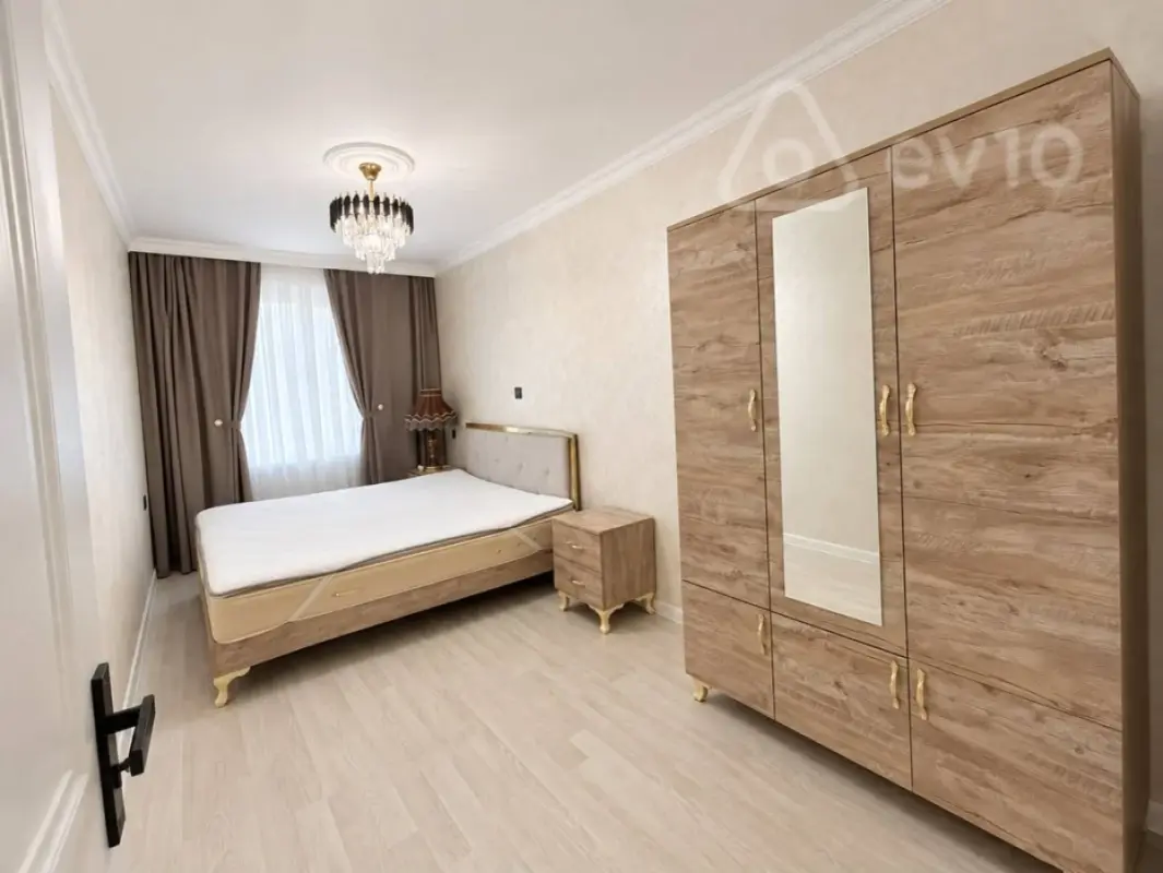 Kirayə verilir 3 otaqlı köhnə tikili 60 m²