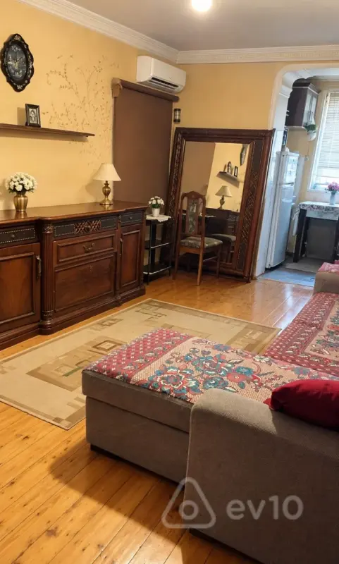 Satılır 2 otaqlı köhnə tikili 36 m²