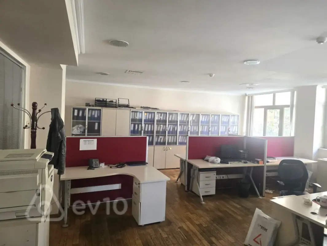 Satılır mənzil 676 m²