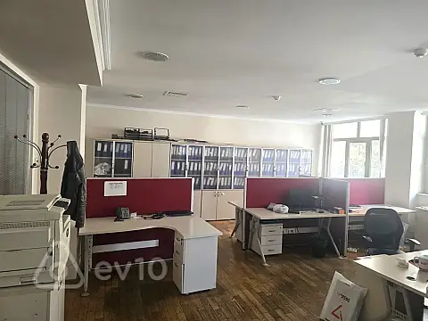 Satılır mənzil 676 m² — Bakı, Nəsimi 676.00 m²