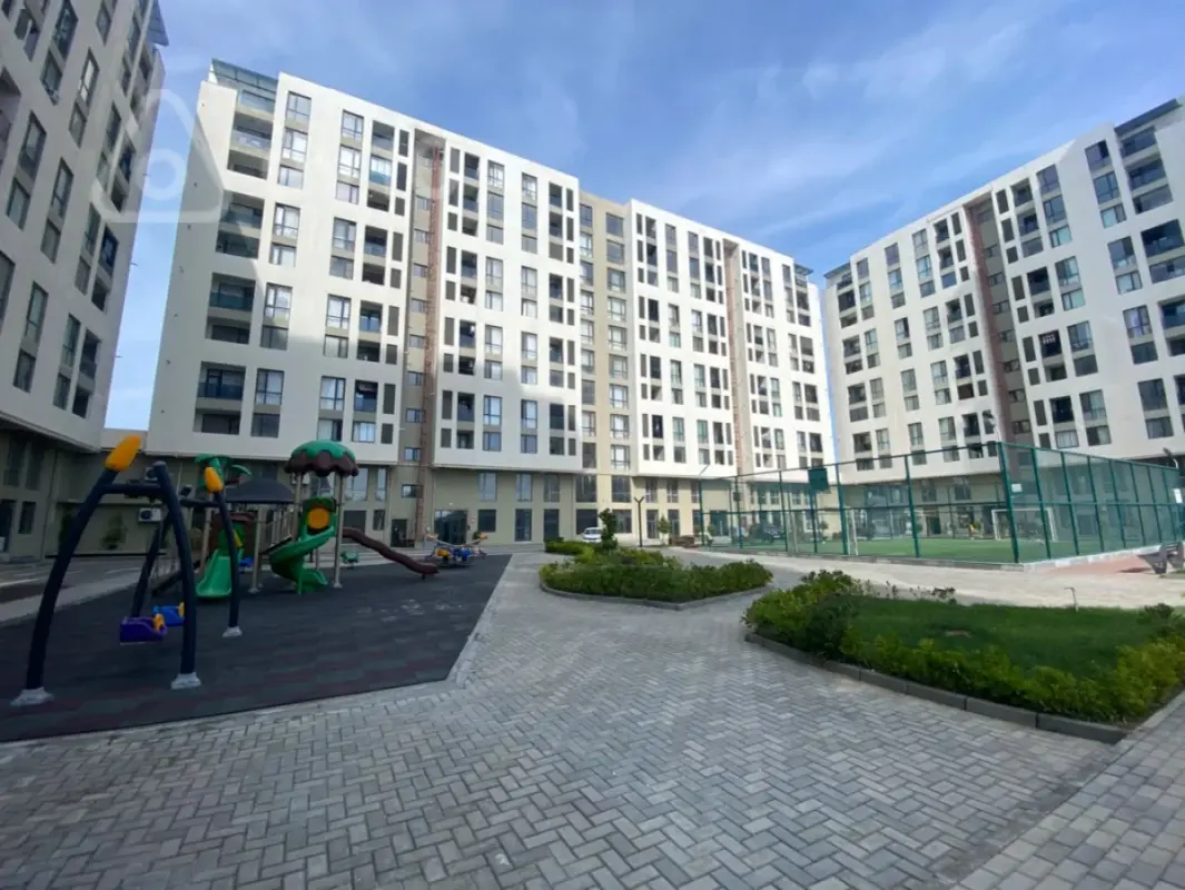 Satılır 2 otaqlı yeni tikili 110 m²