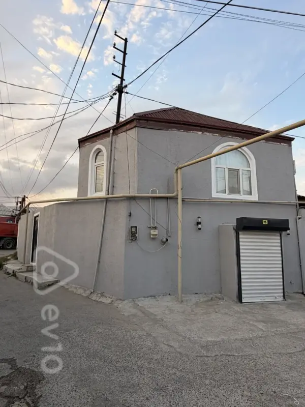 Satılır 5 otaqlı həyət evi 110 m²