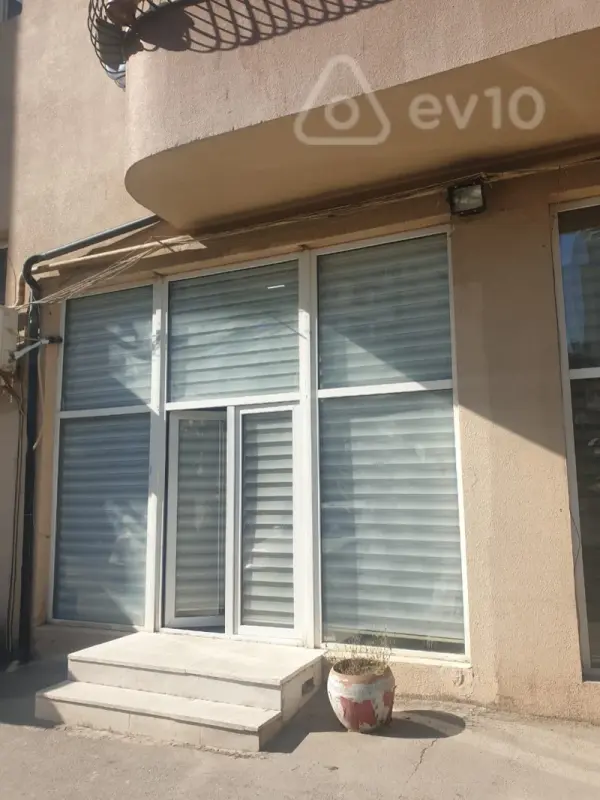 Kirayə verilir 2 otaqlı ofis 33 m²