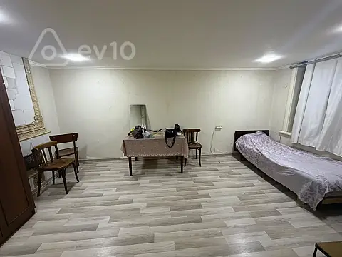 Kirayə verilir 2 otaqlı köhnə tikili 35 m² — Bakı, Yasamal 2 otaq 35.00 m²