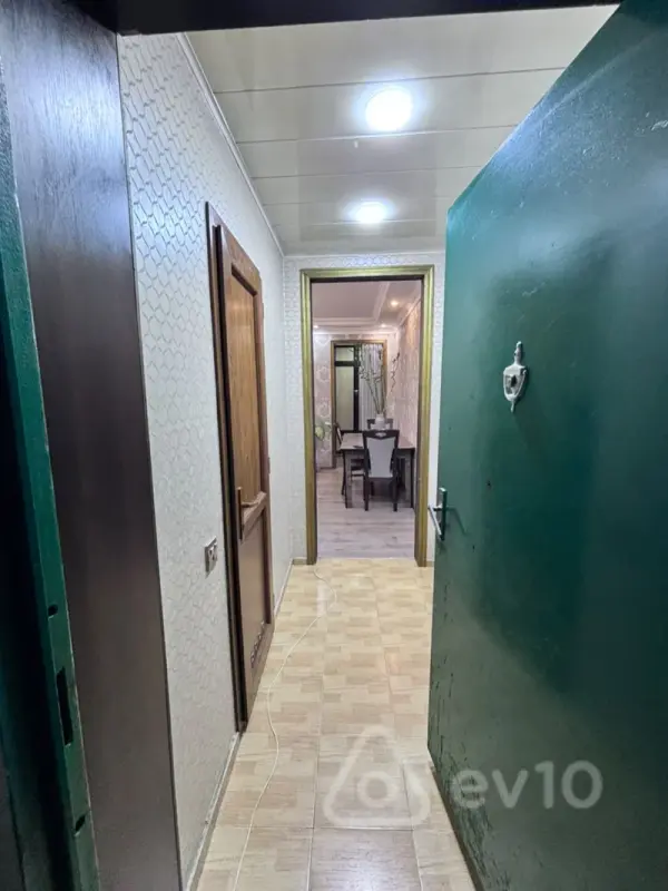 Satılır 3 otaqlı köhnə tikili 70 m²