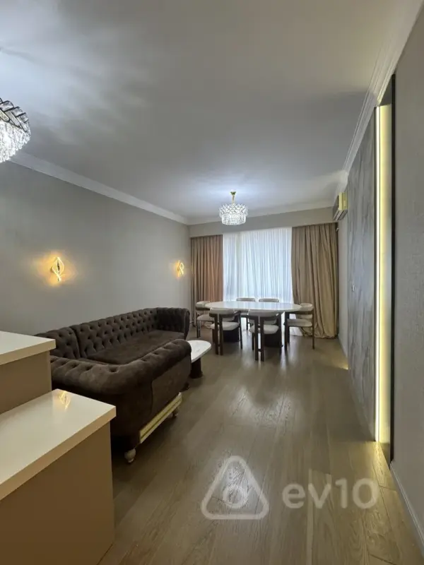 Kirayə verilir 3 otaqlı yeni tikili 70 m²