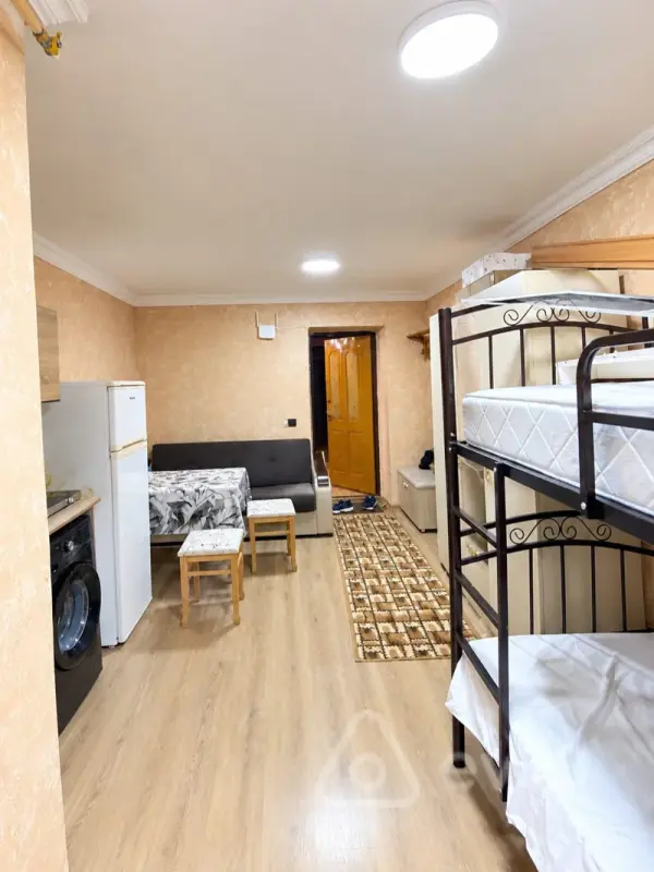 Kirayə verilir 1 otaqlı köhnə tikili 23 m²