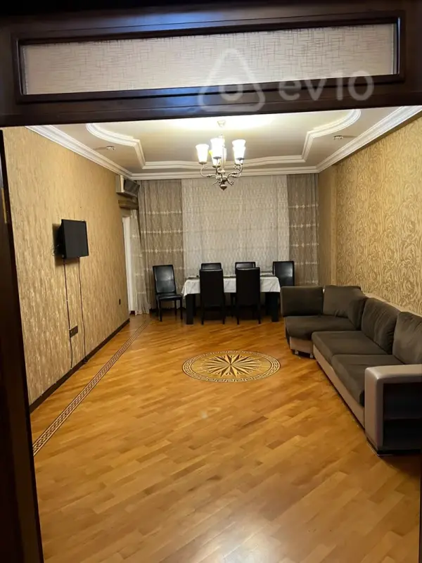 Kirayə verilir 3 otaqlı yeni tikili 130 m²