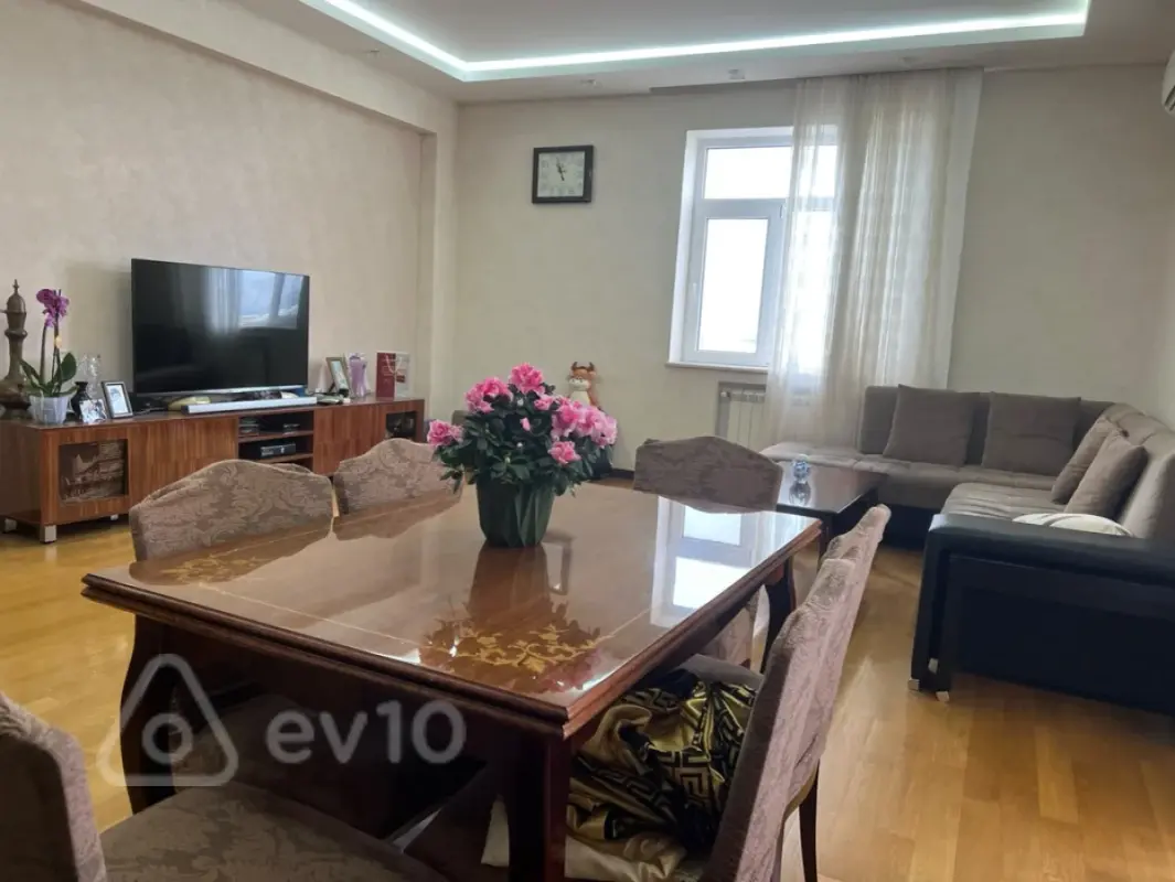 Satılır 4 otaqlı yeni tikili 183 m²